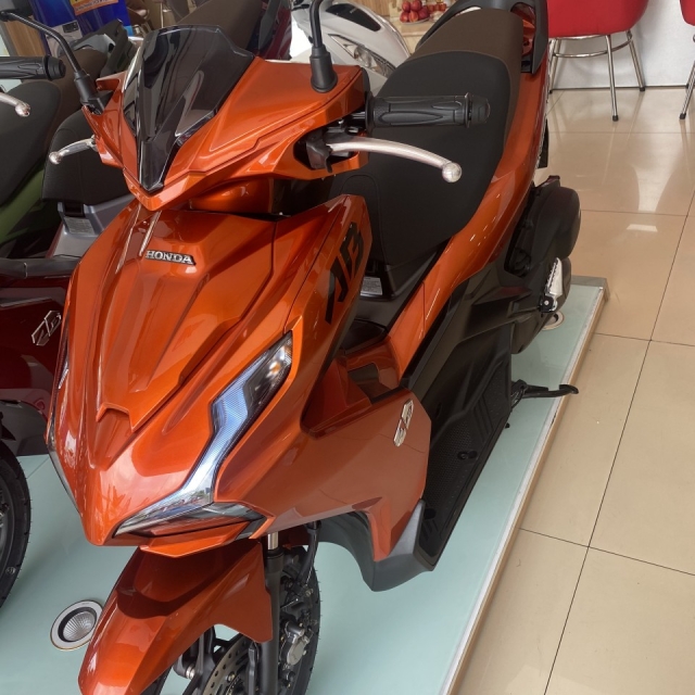 Sơn Đổi Màu Xe Máy